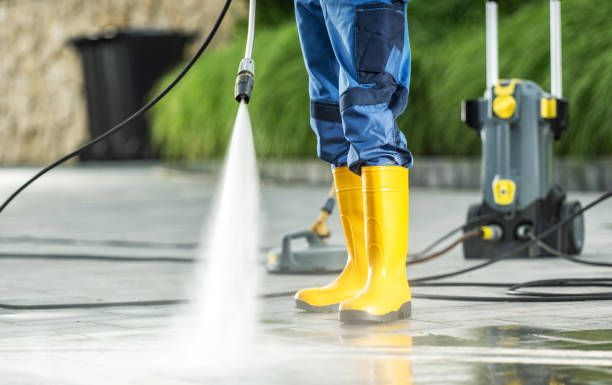 Best Pressure Washing Siding  in Perezville, TX